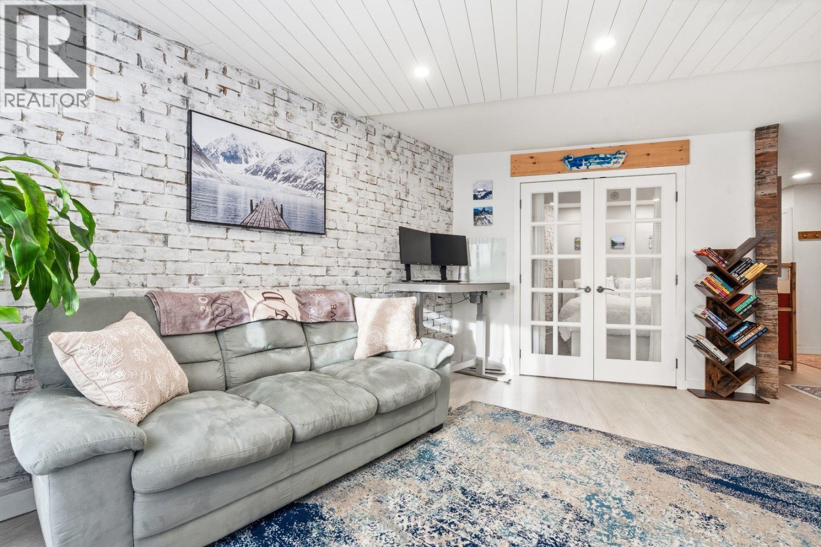 202 1199 SEYMOUR Street - photo 2