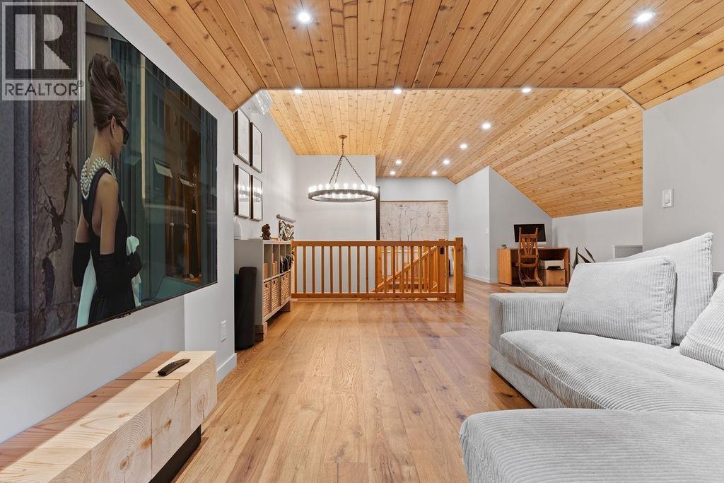 1710 HIGHWAY 99, Pemberton