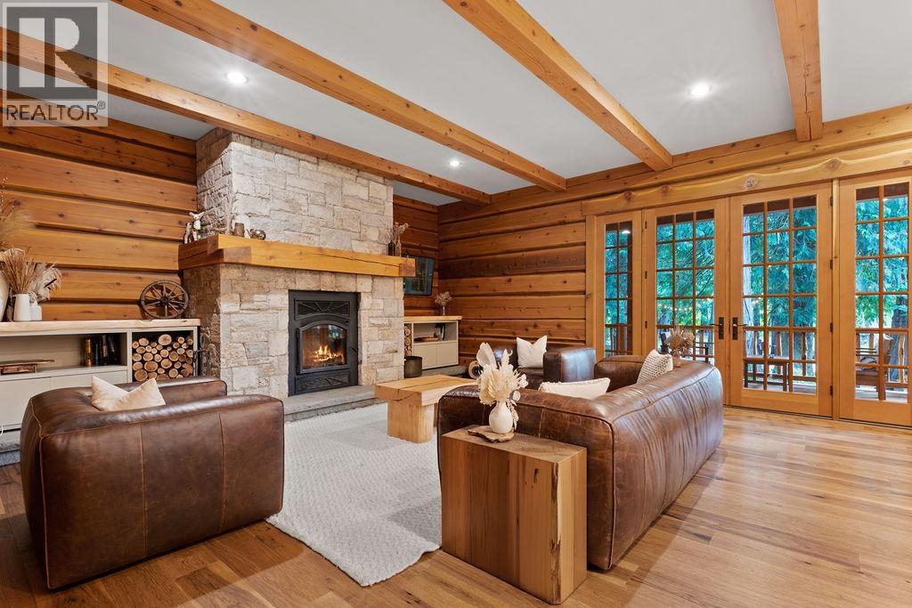 1710 HIGHWAY 99, Pemberton