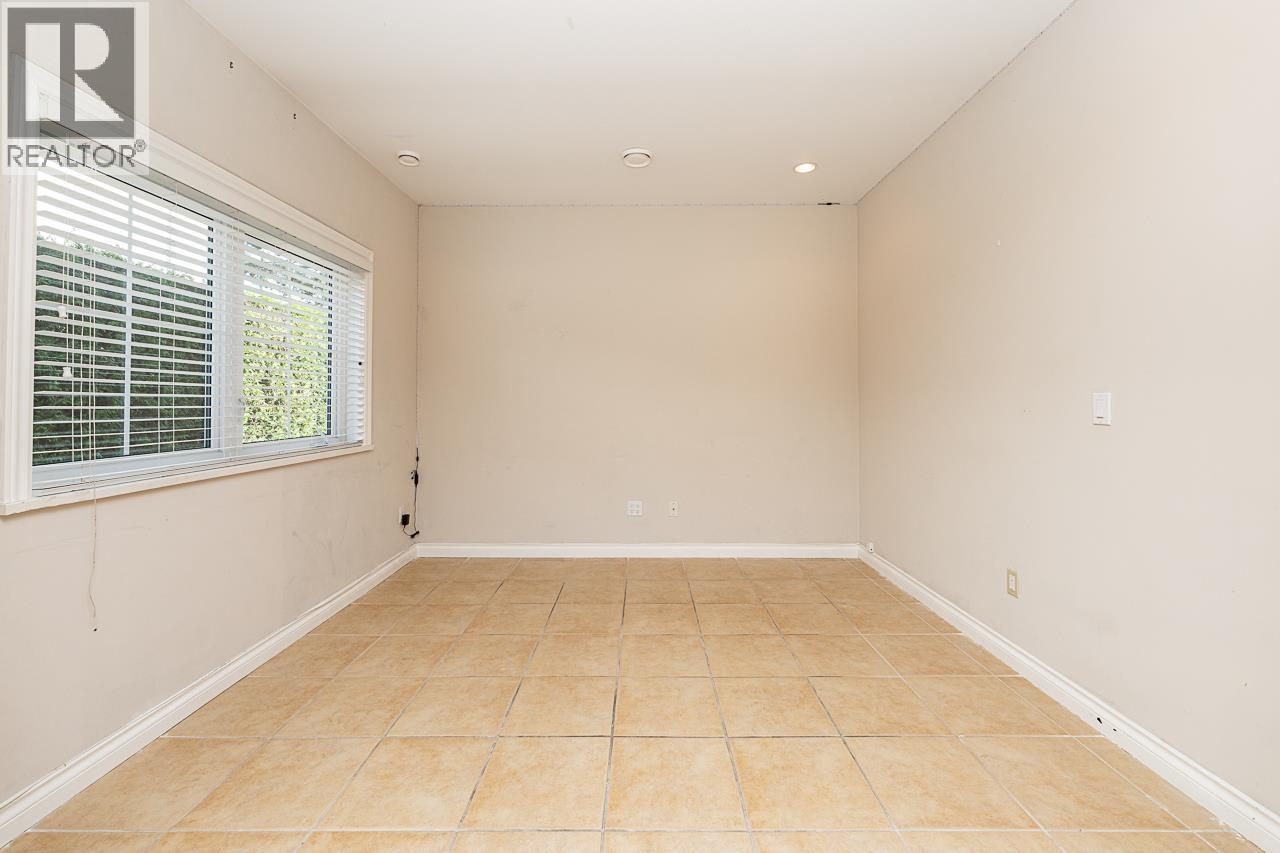 8671 MINLER Road, Richmond