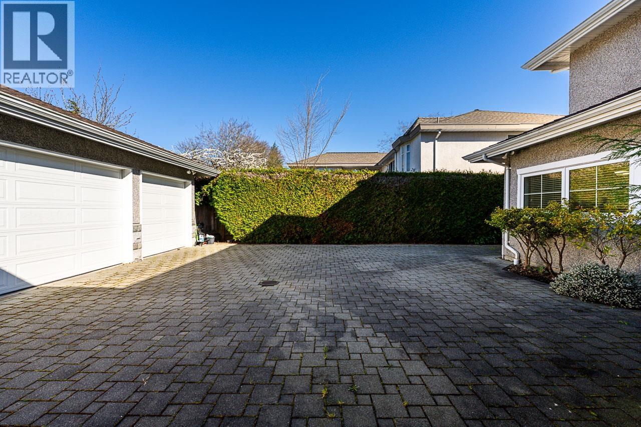 8671 MINLER Road, Richmond