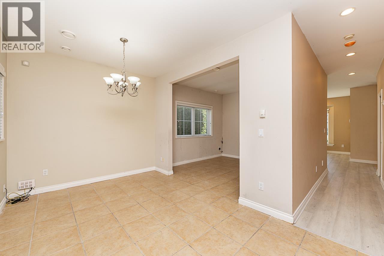 8671 MINLER Road, Richmond