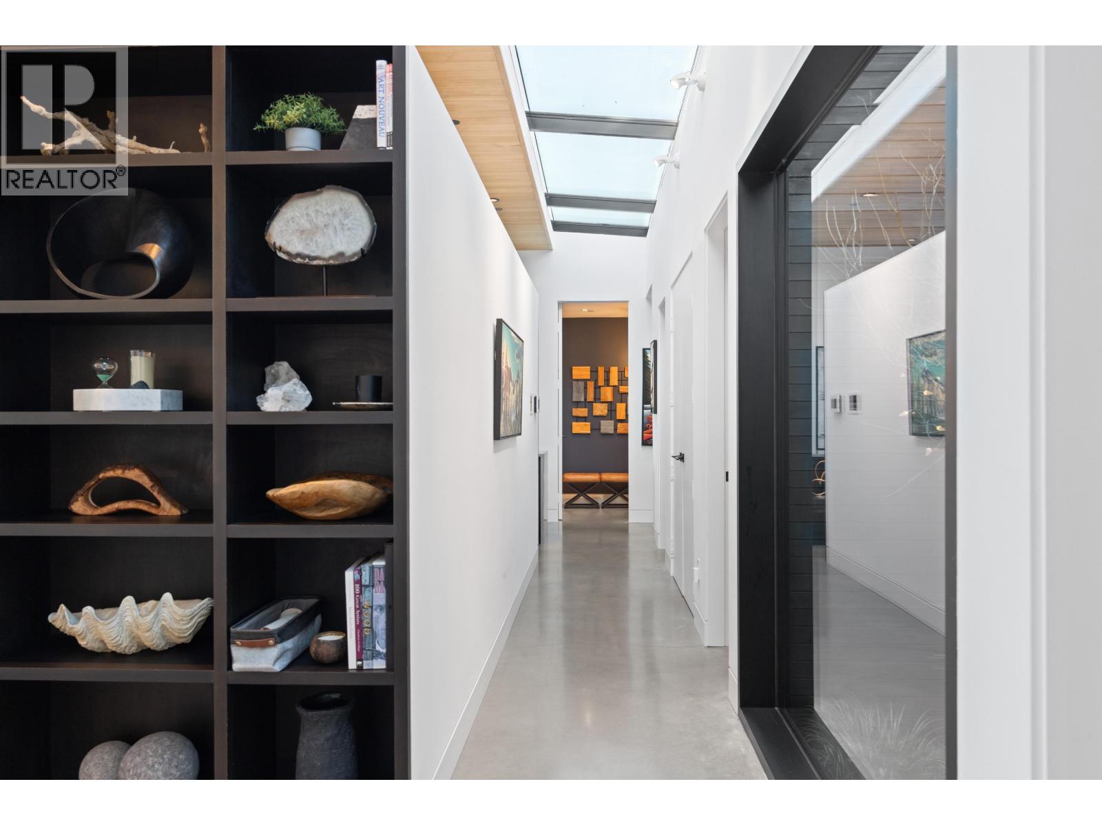 6252 OVERSTONE DRIVE, West Vancouver