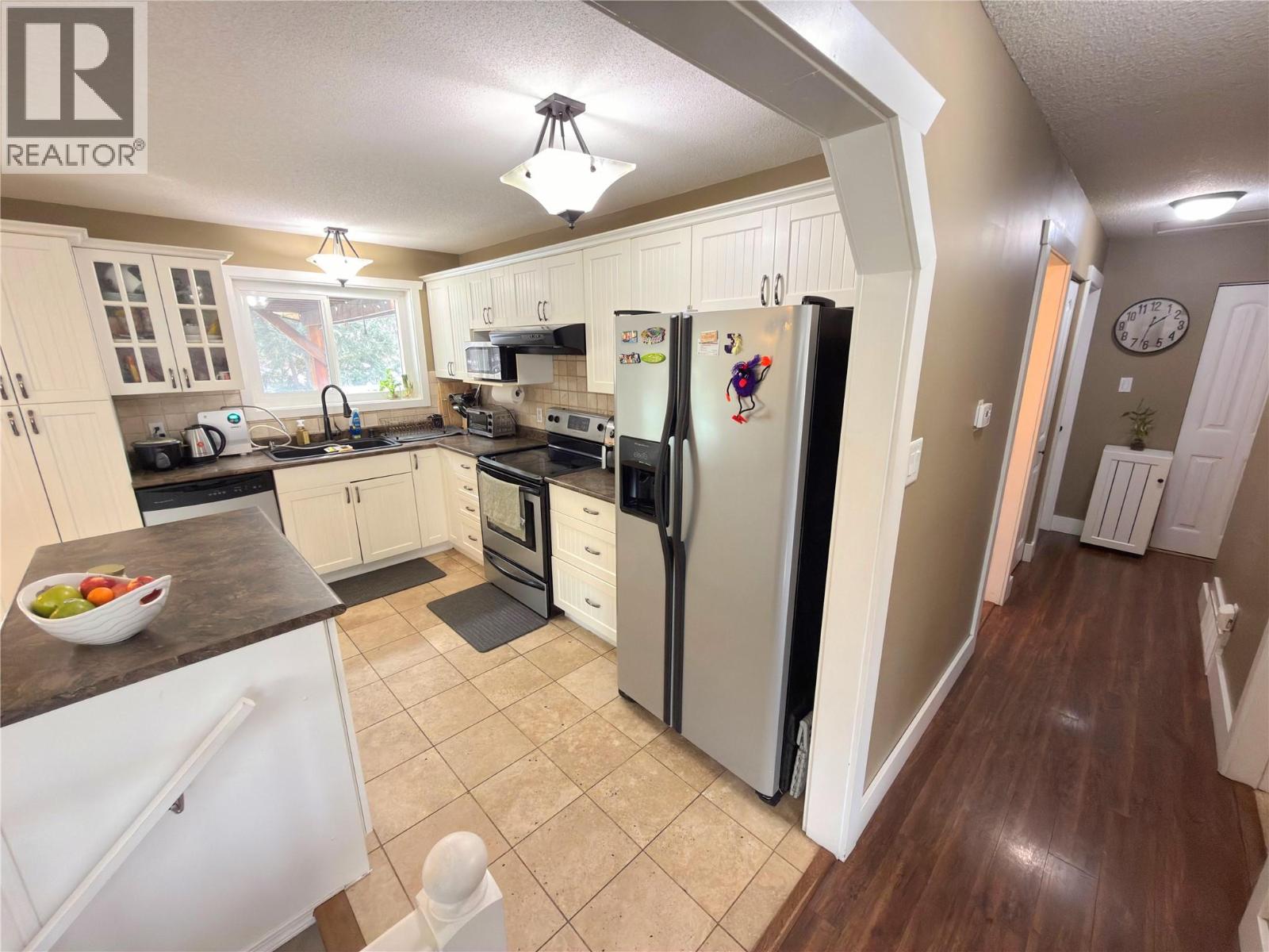 446 Corina Avenue - 20