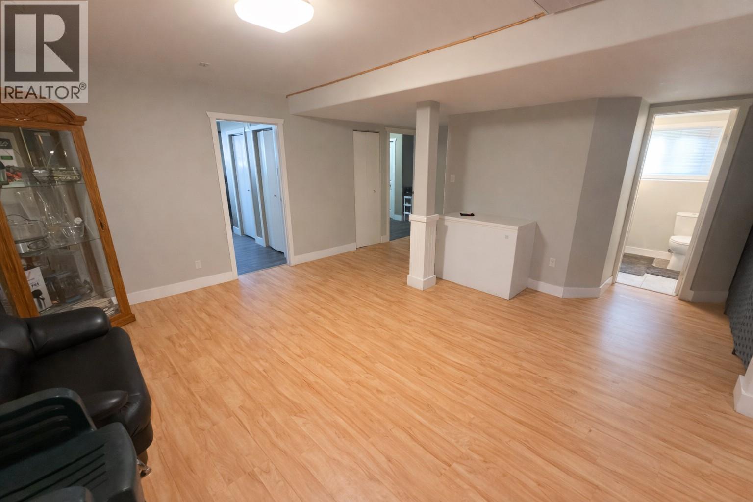 446 Corina Avenue - 27