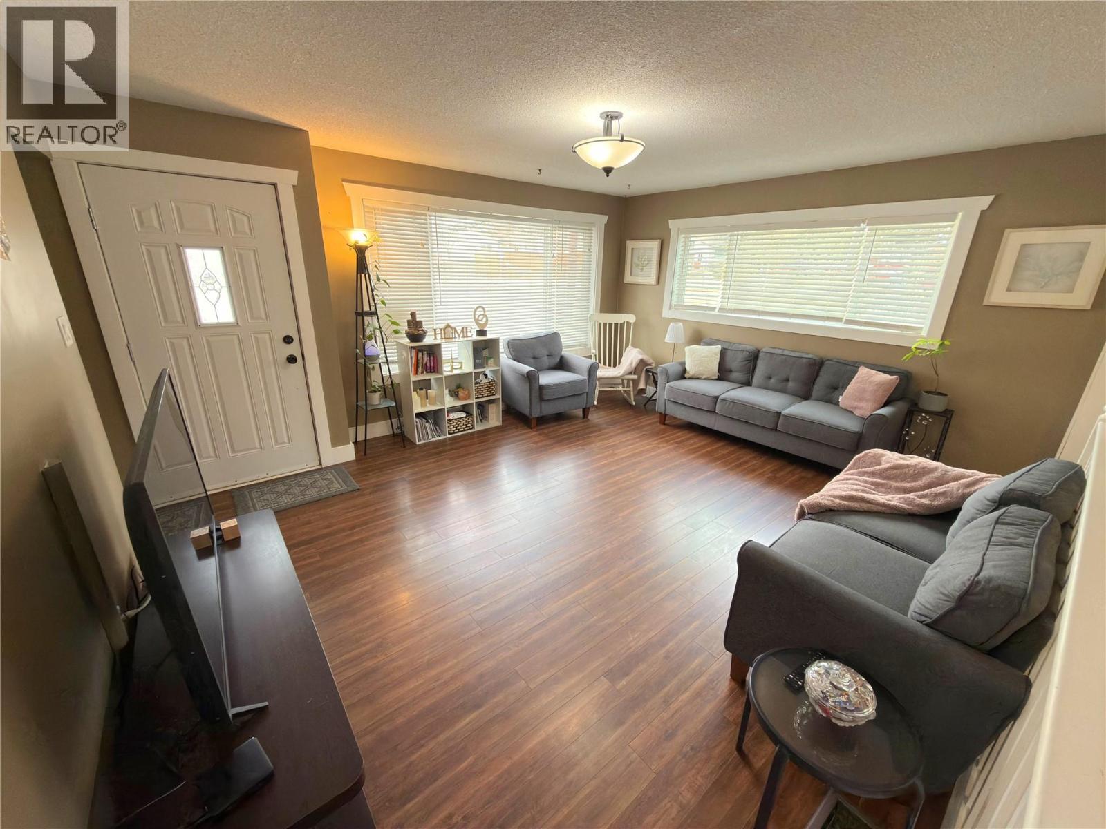 446 Corina Avenue - 5