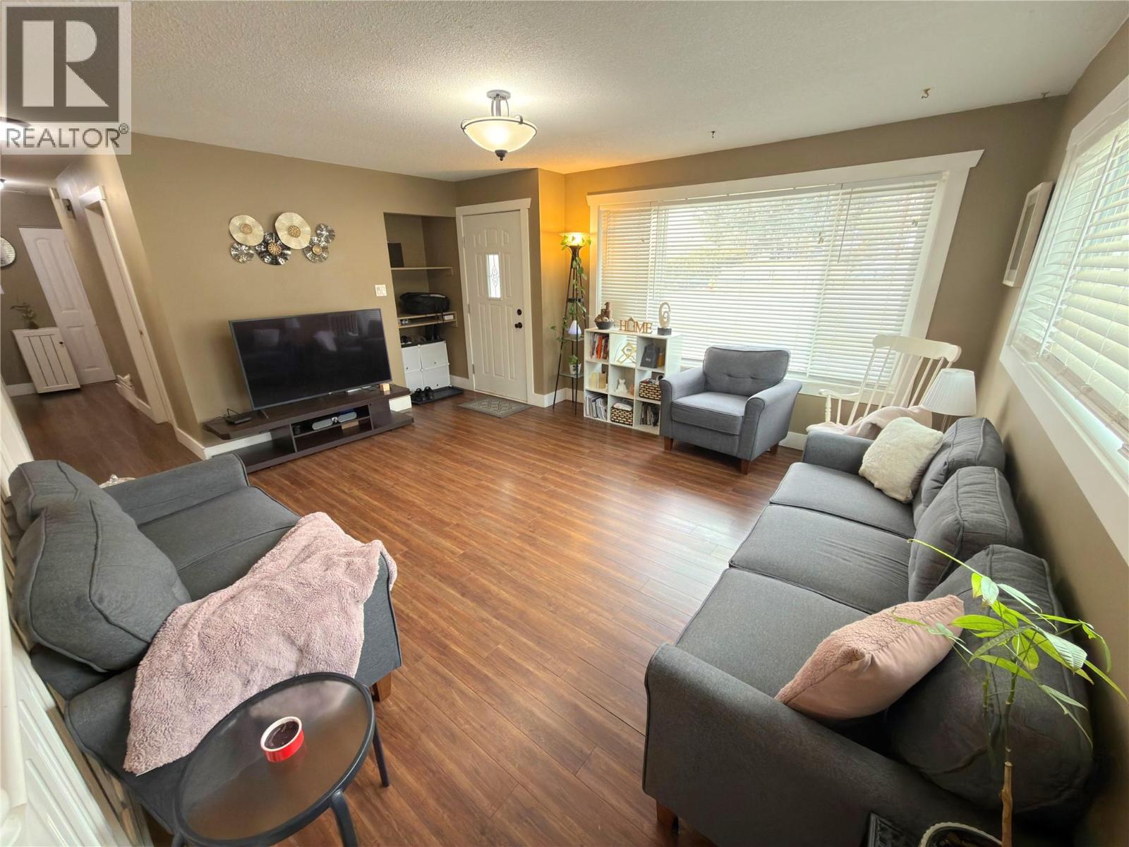 446 Corina Avenue - 9