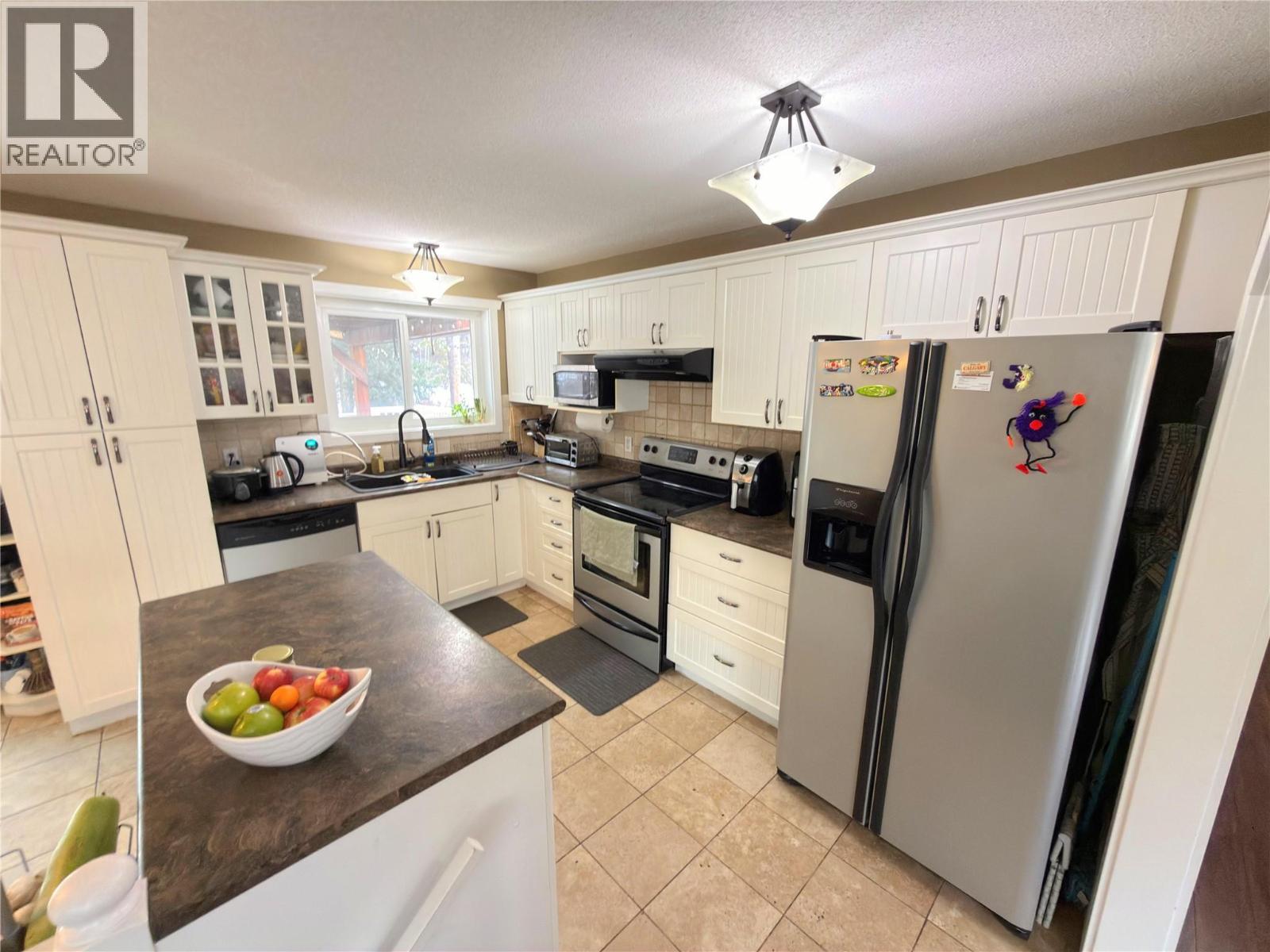 446 Corina Avenue - 14