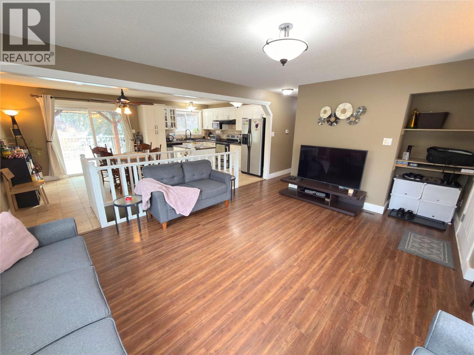 446 Corina Avenue - 6