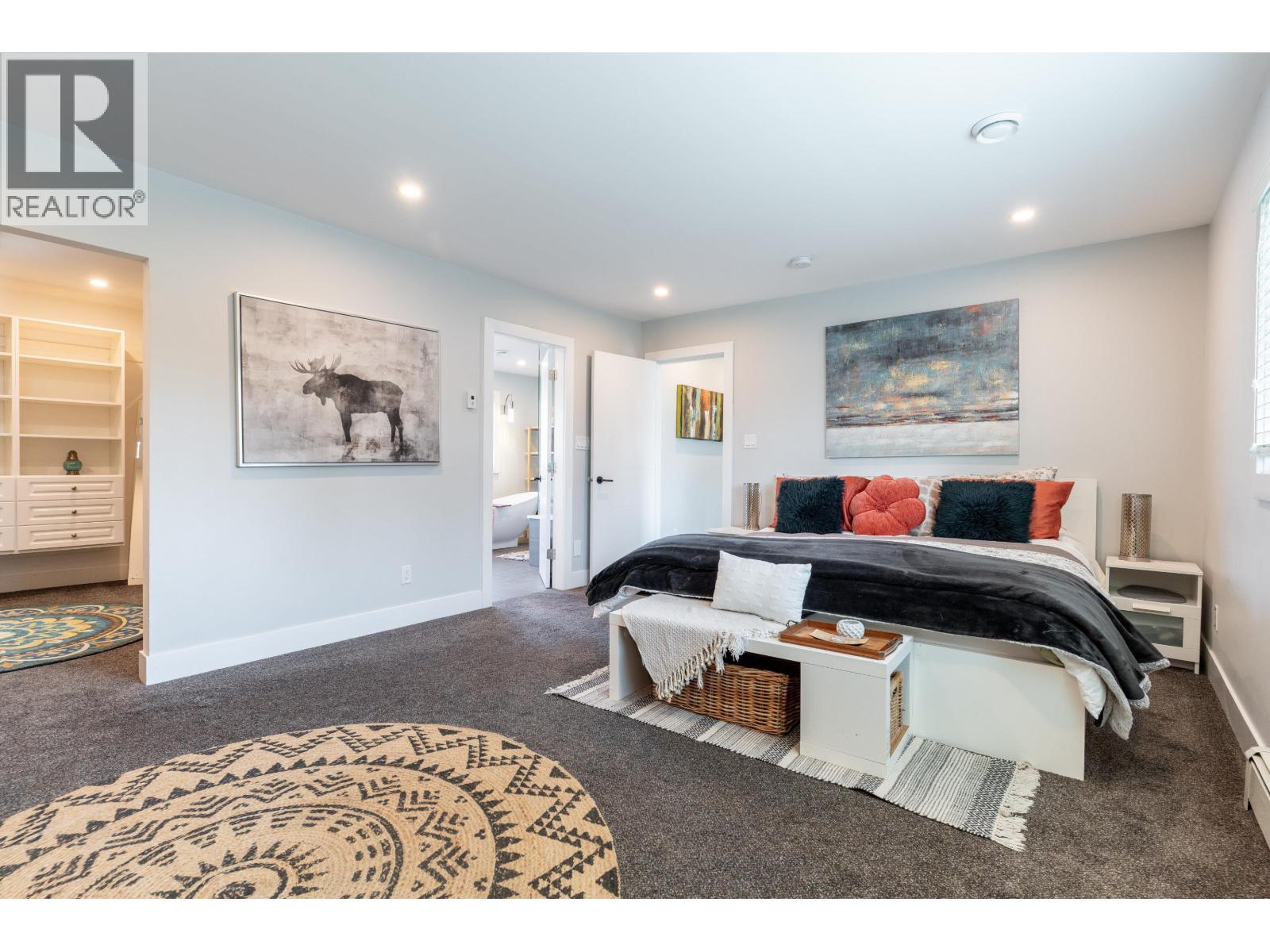 5365 MAPLE Crescent, Delta