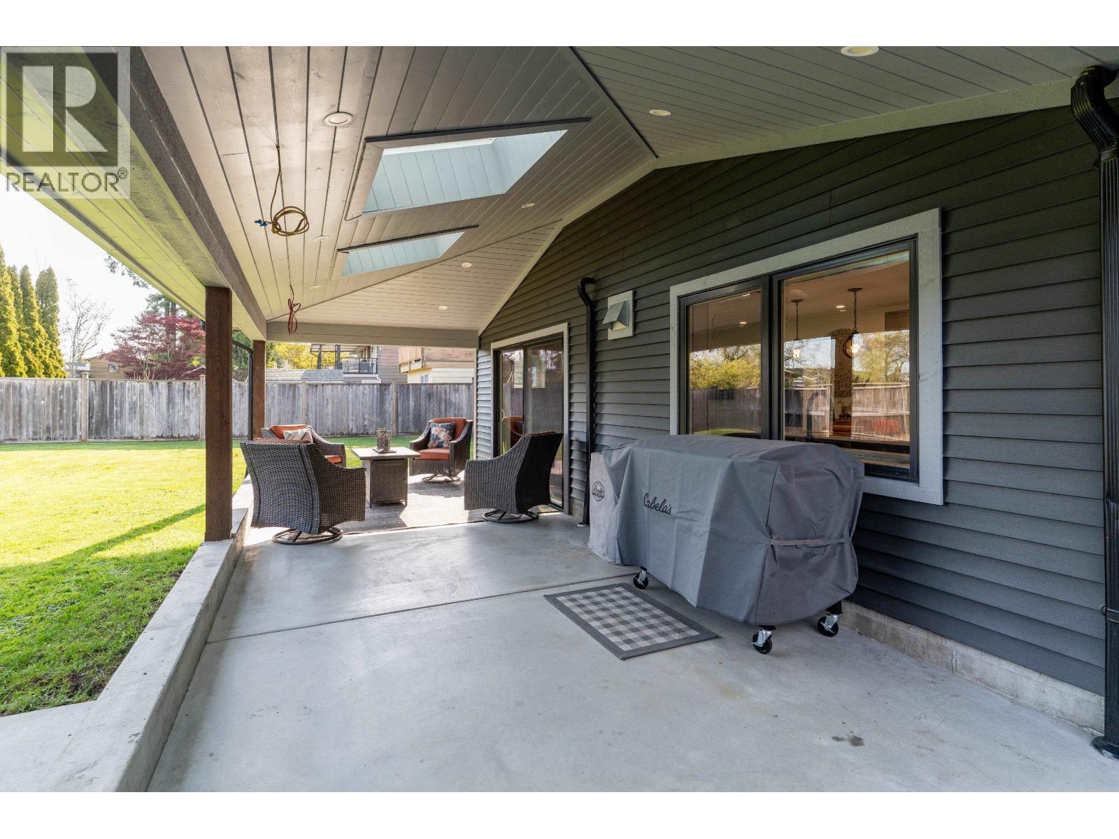 5365 MAPLE Crescent, Delta