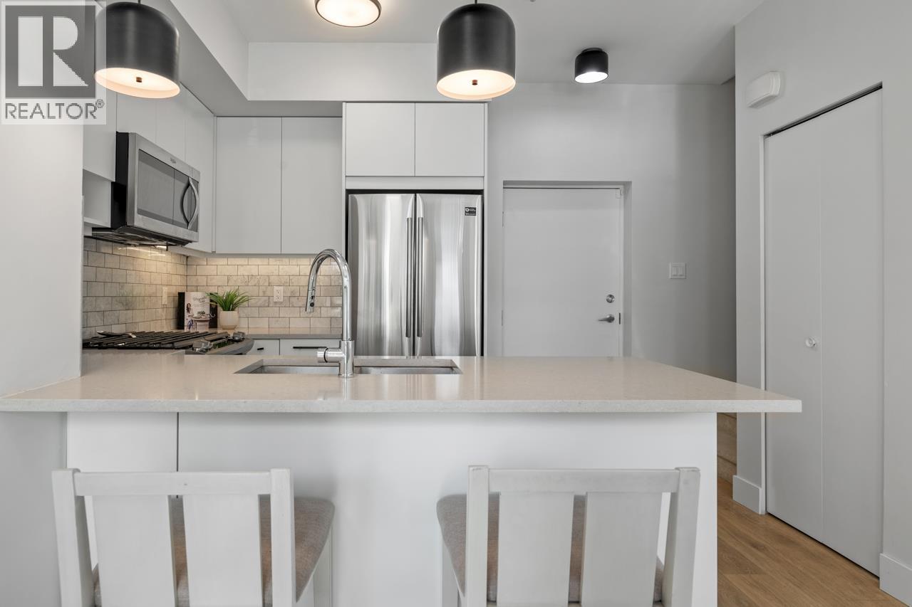 1307 CARIBOO STREET, New Westminster