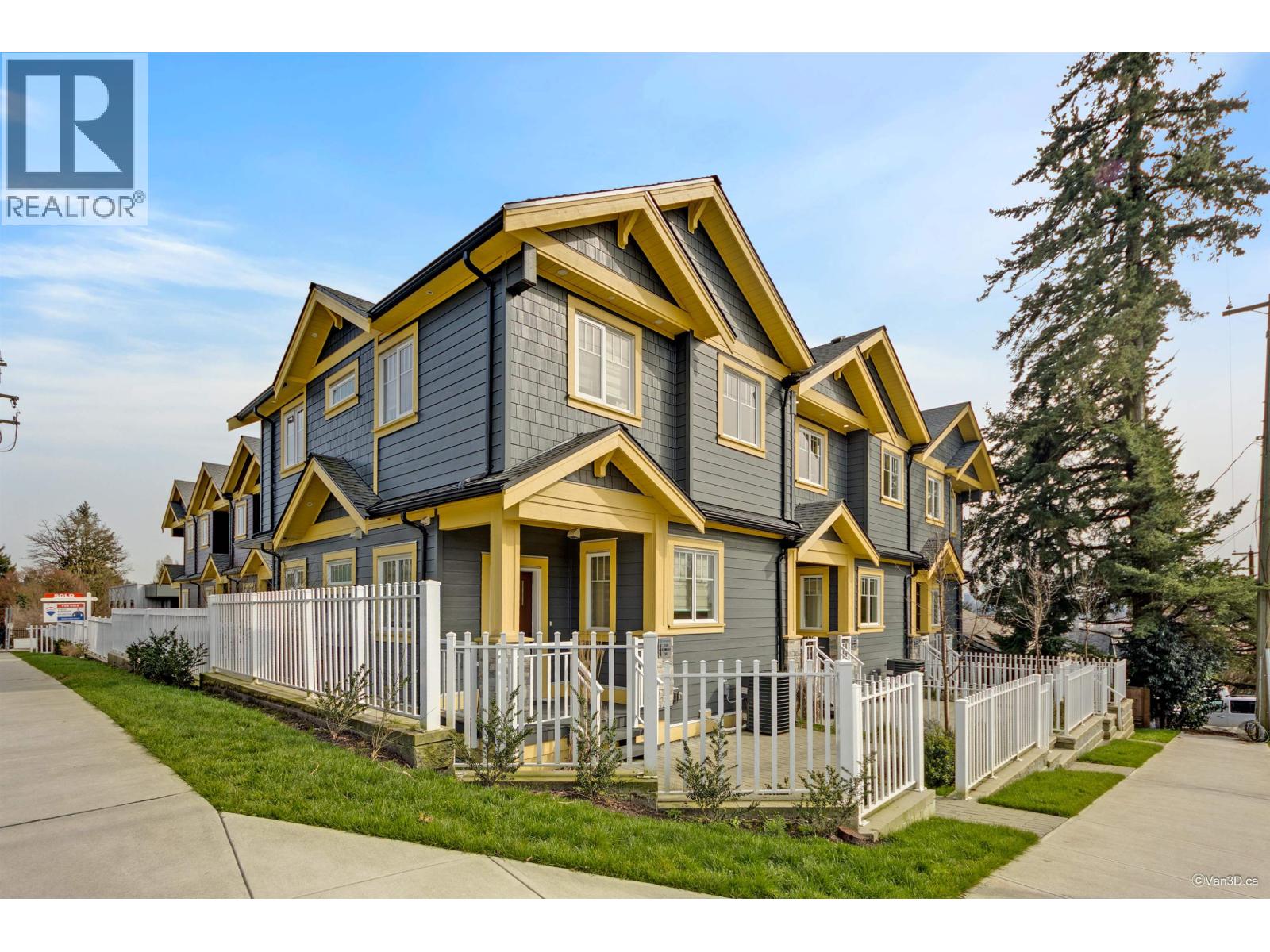 102 235 LEBLEU STREET, Coquitlam