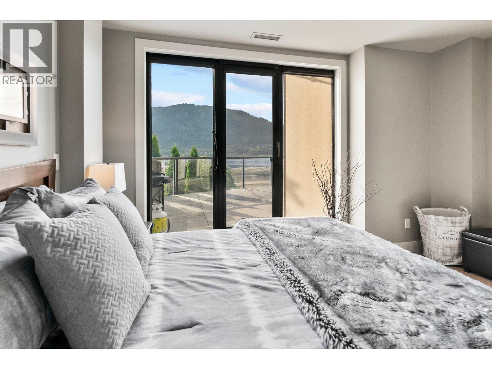 105 326 Mara Lake Lane, Sicamous