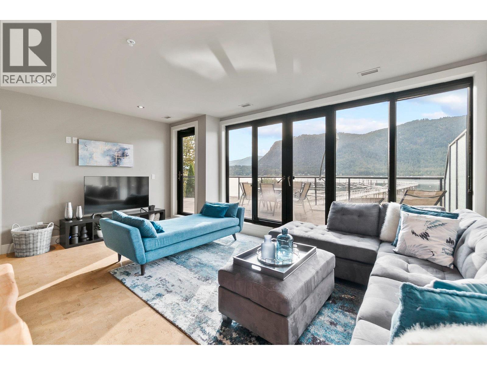 105 326 Mara Lake Lane, Sicamous