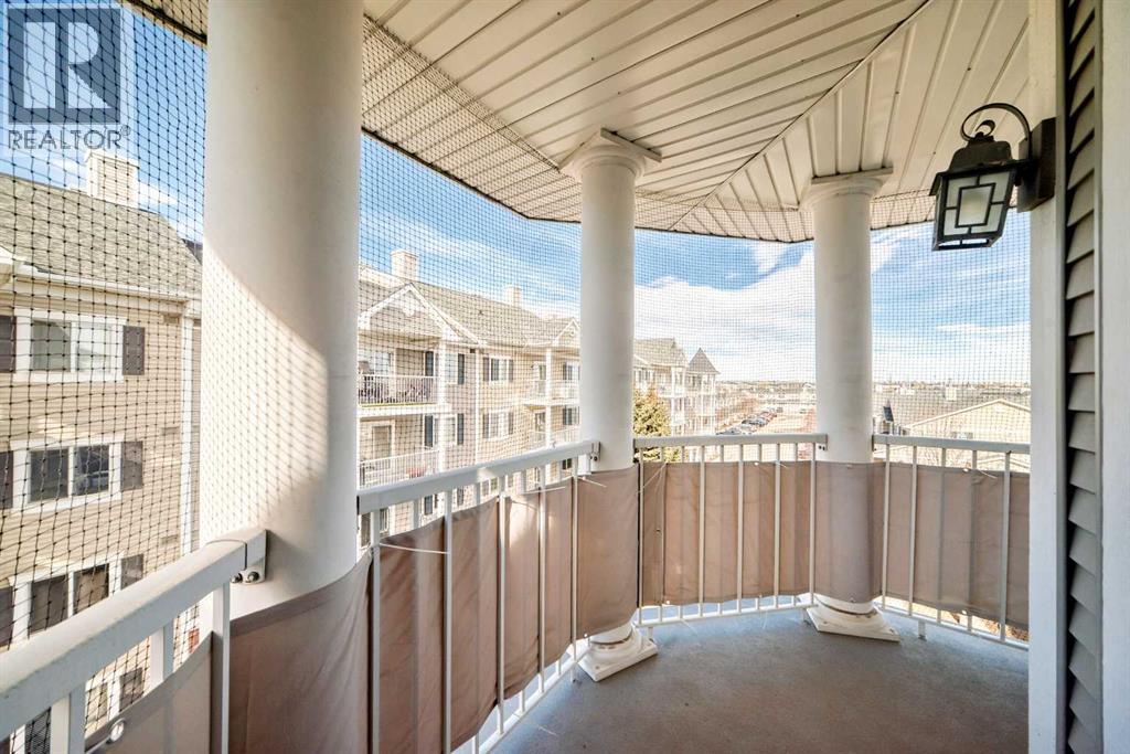 Single Family House for Sale in   Country Village Manor NE Country Hills Village Calgary 