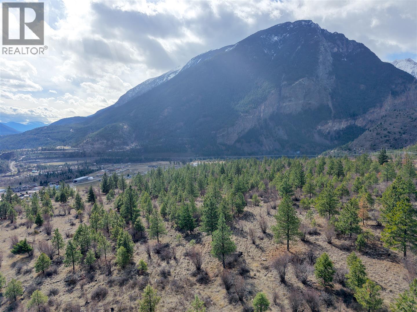  DL596 Columbia Street, Lillooet
