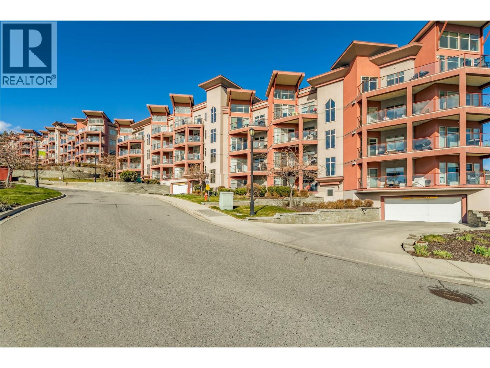 407 3205 Skyview Lane, West Kelowna