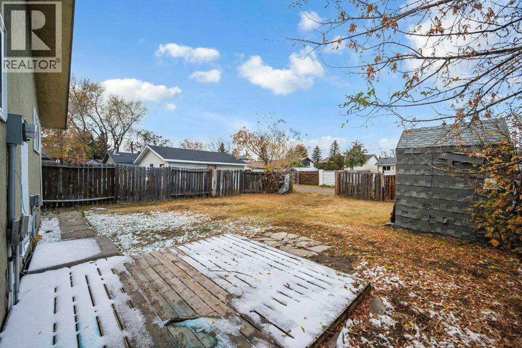 Single Family House Bungalow for Sale in  Falwood Way NE Falconridge Calgary 