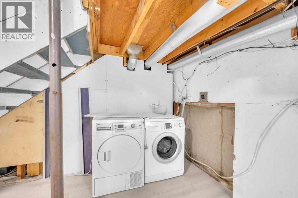 Single Family House Bungalow for Sale in  Falwood Way NE Falconridge Calgary 