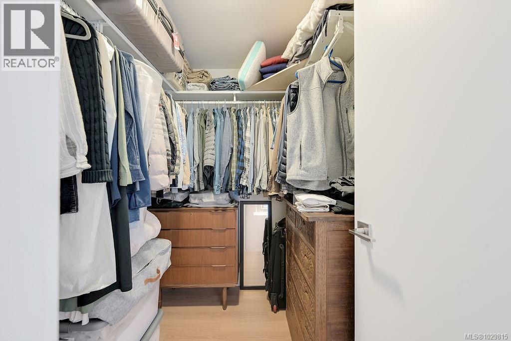 1404 83 Saghalie Road, Victoria