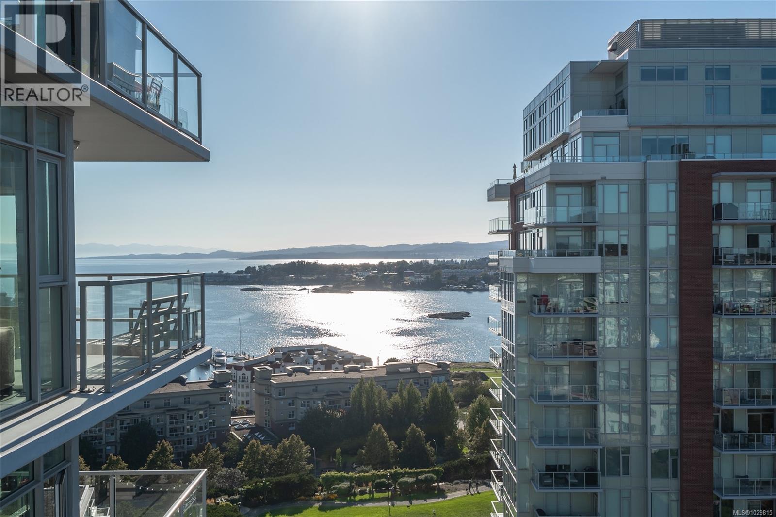 1404 83 Saghalie Road, Victoria