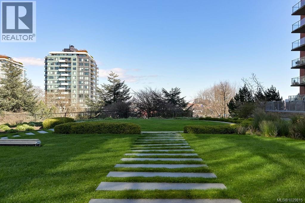 1404 83 Saghalie Road, Victoria