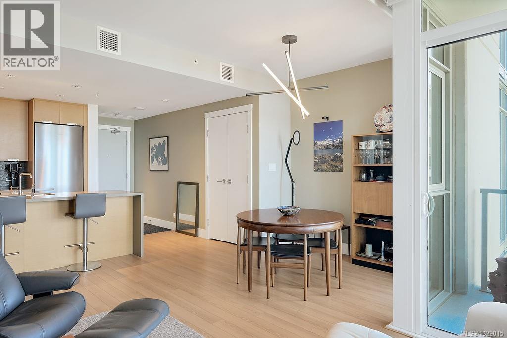 1404 83 Saghalie Road, Victoria