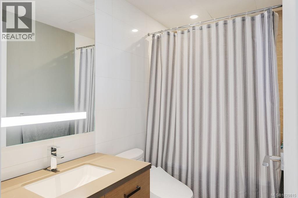 1404 83 Saghalie Road, Victoria