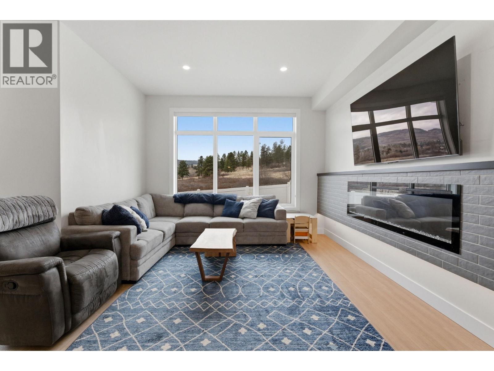  3355 Hawks Crescent, Westbank