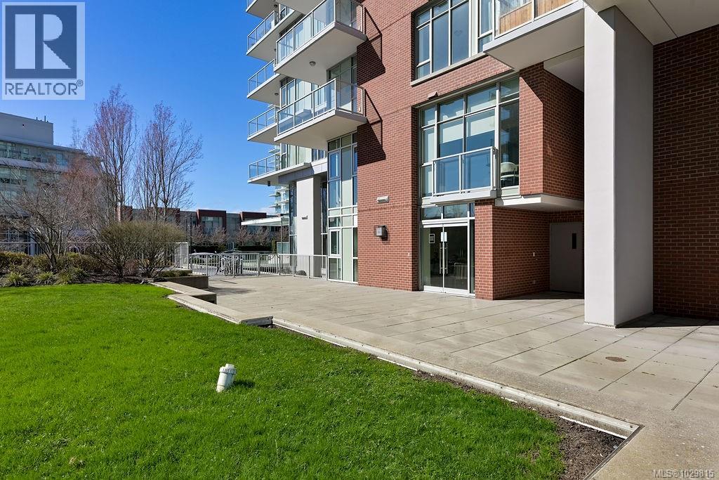 1404 83 Saghalie Road, Victoria