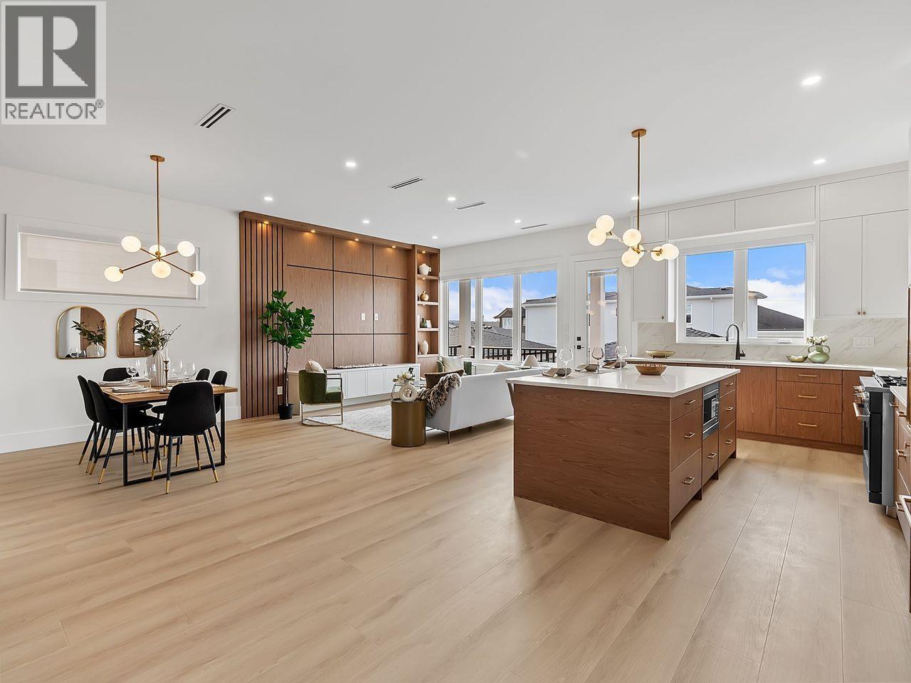 3 4432 IRMIN Street - main photo