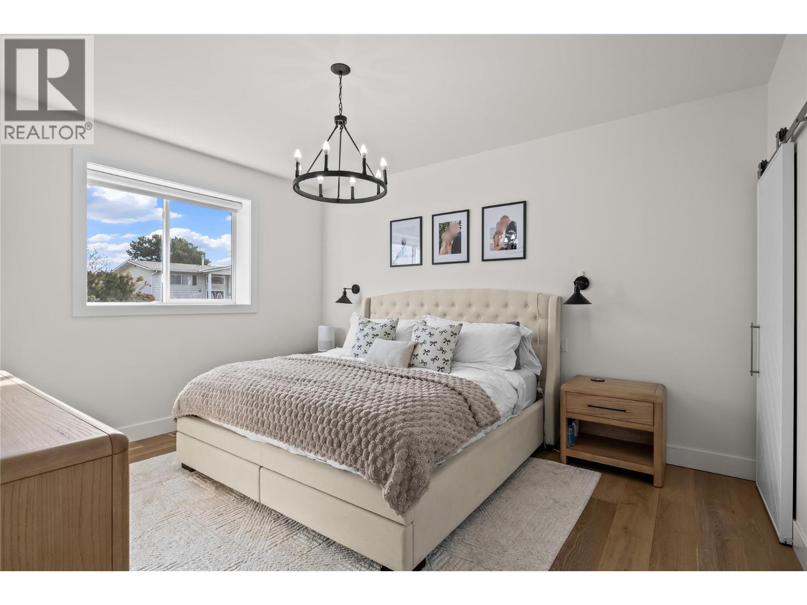 2 887 Morrison Avenue, Kelowna