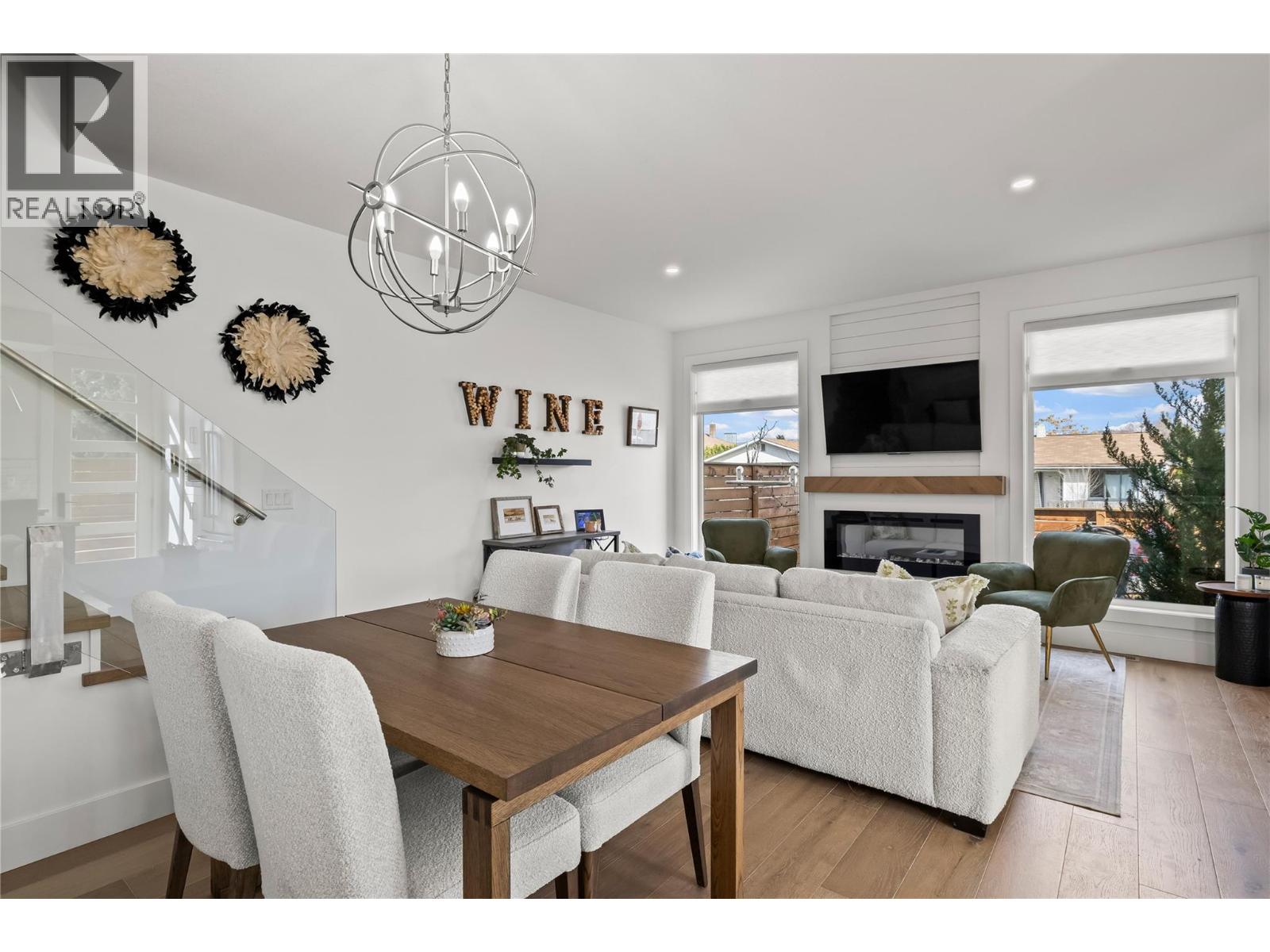 2 887 Morrison Avenue, Kelowna