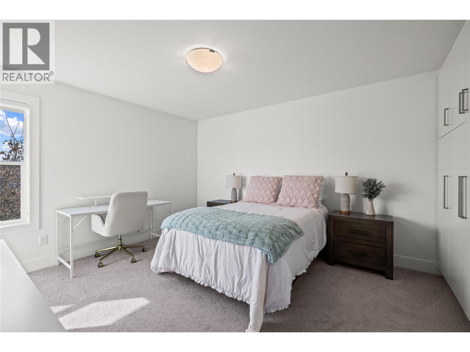 2 887 Morrison Avenue, Kelowna