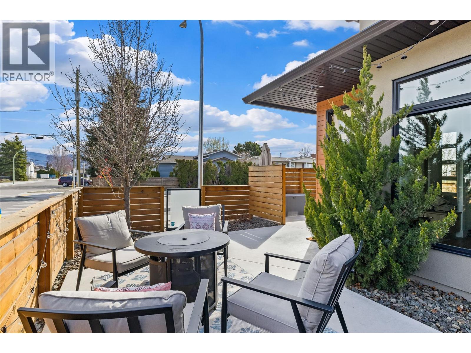 2 887 Morrison Avenue, Kelowna