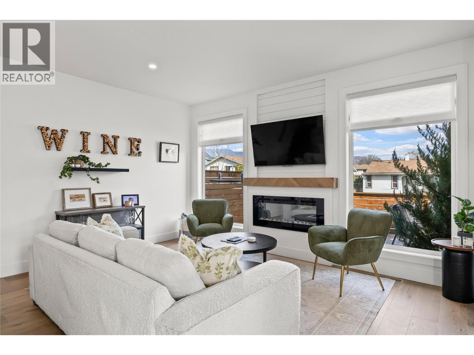 2 887 Morrison Avenue, Kelowna