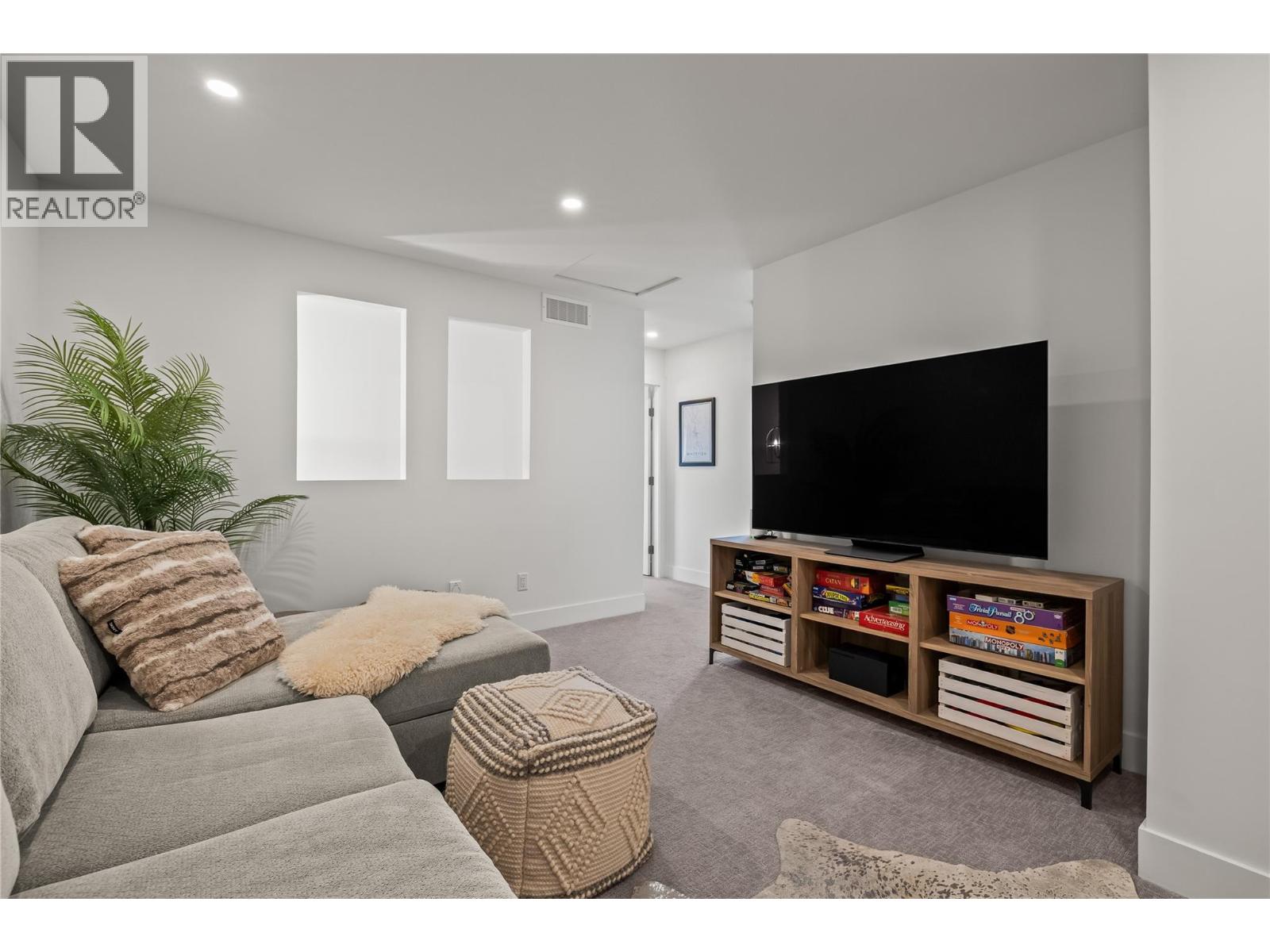 2 887 Morrison Avenue, Kelowna