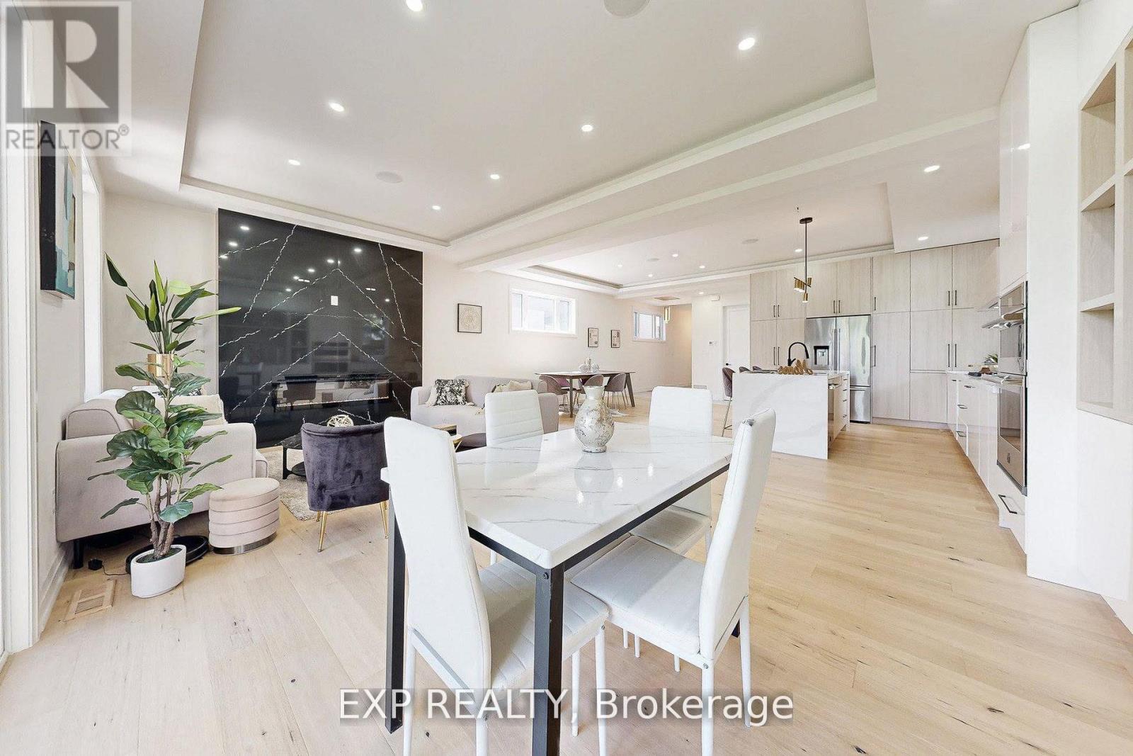 768 MONTBECK CRESCENT - 14