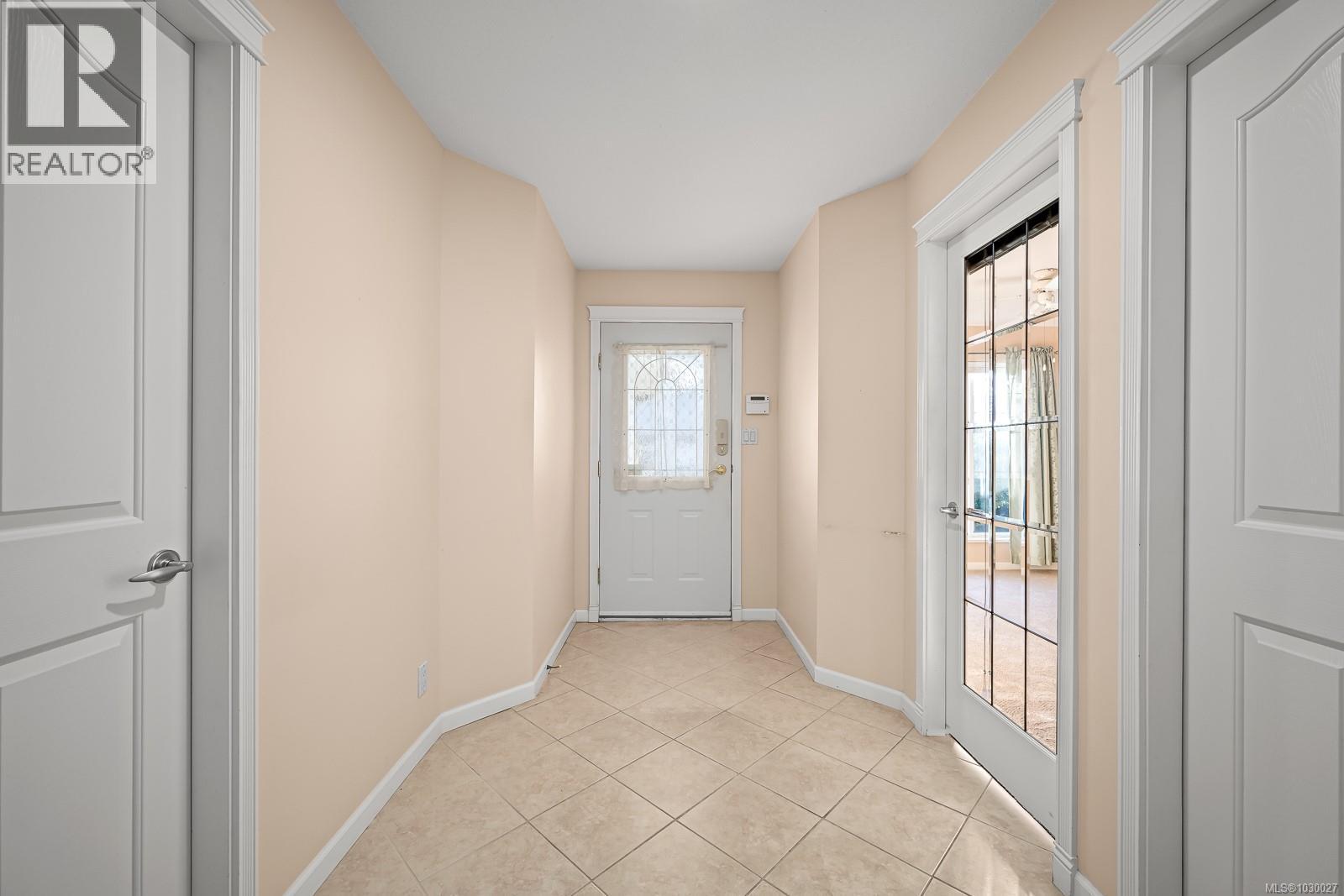 #117 1919 ST. ANDREWS PL - 15