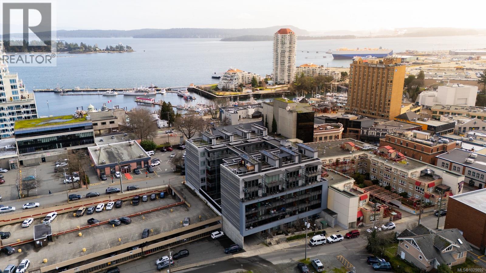 #205 91 CHAPEL ST - 18