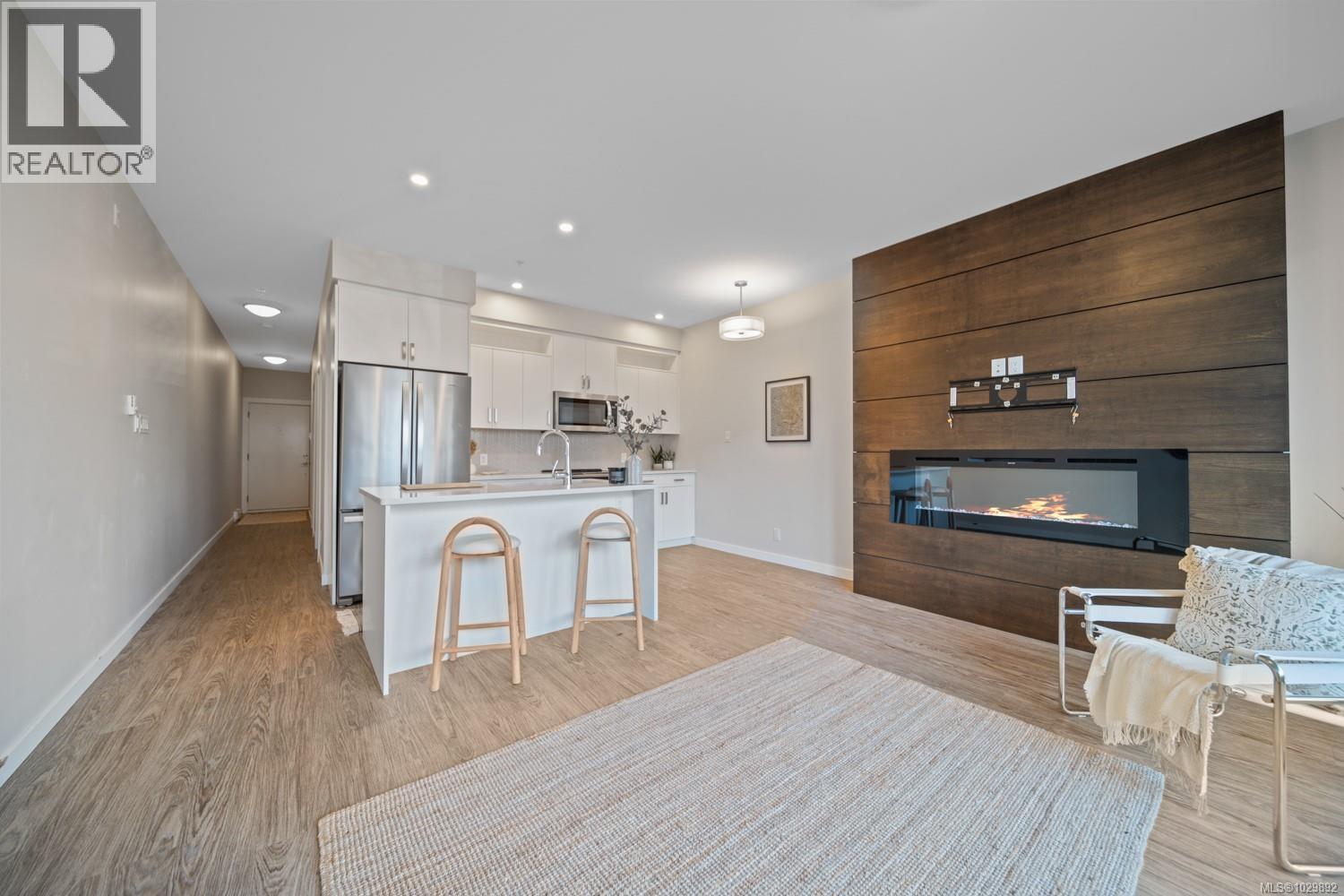 #205 91 CHAPEL ST - 5