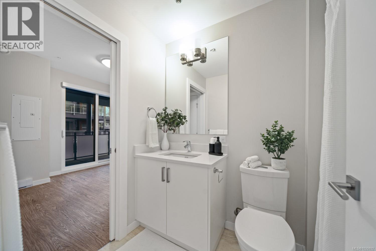 #205 91 CHAPEL ST - 8