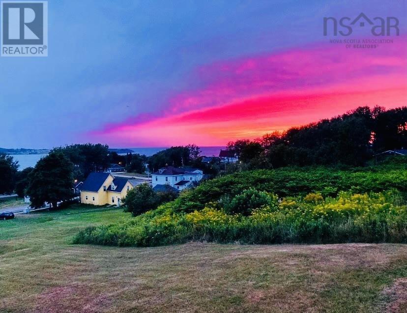 Property 25 of 32 of 31 High Road