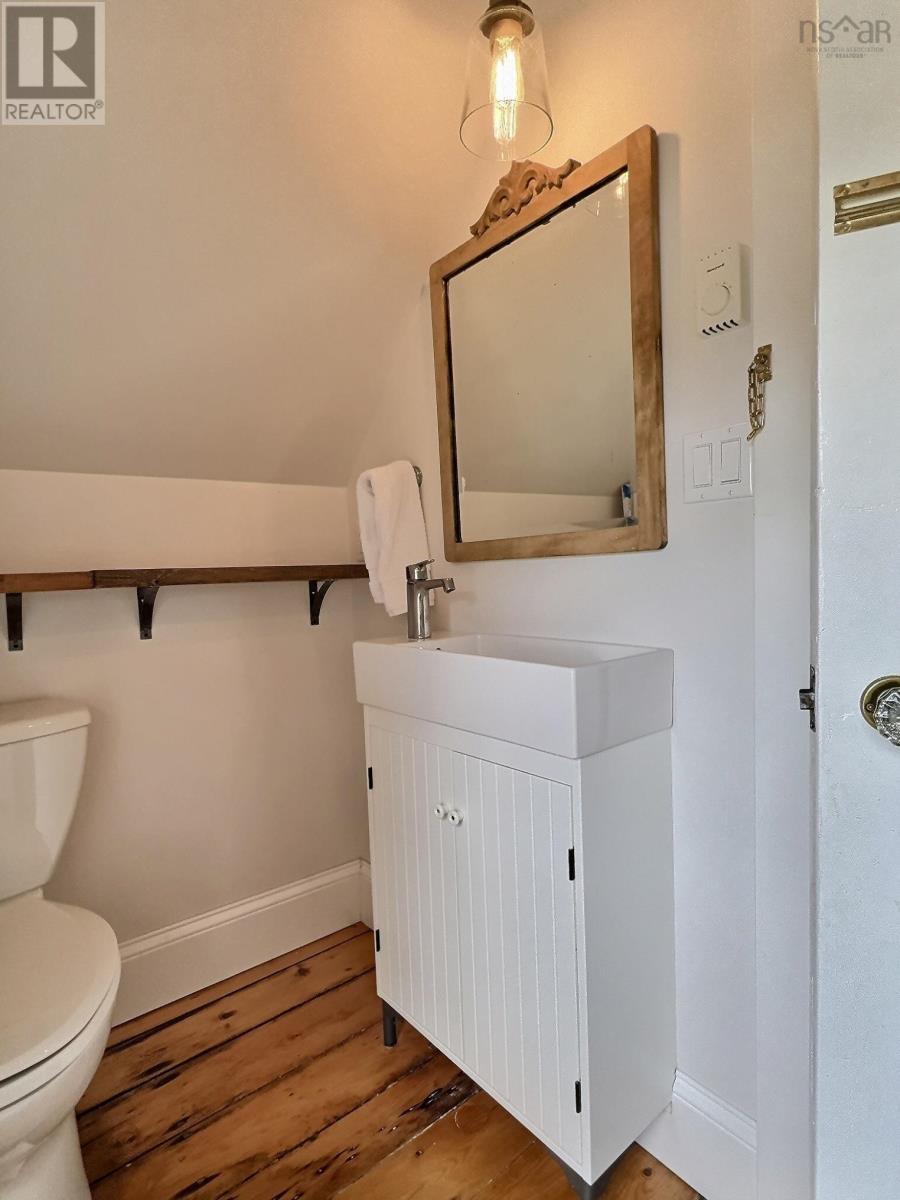 Property 27 of 32 of 31 High Road