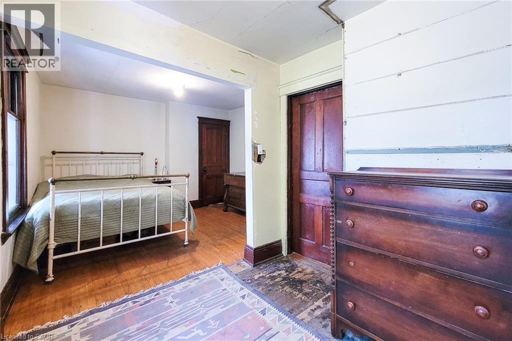 63 CARRICK AVENUE - 41