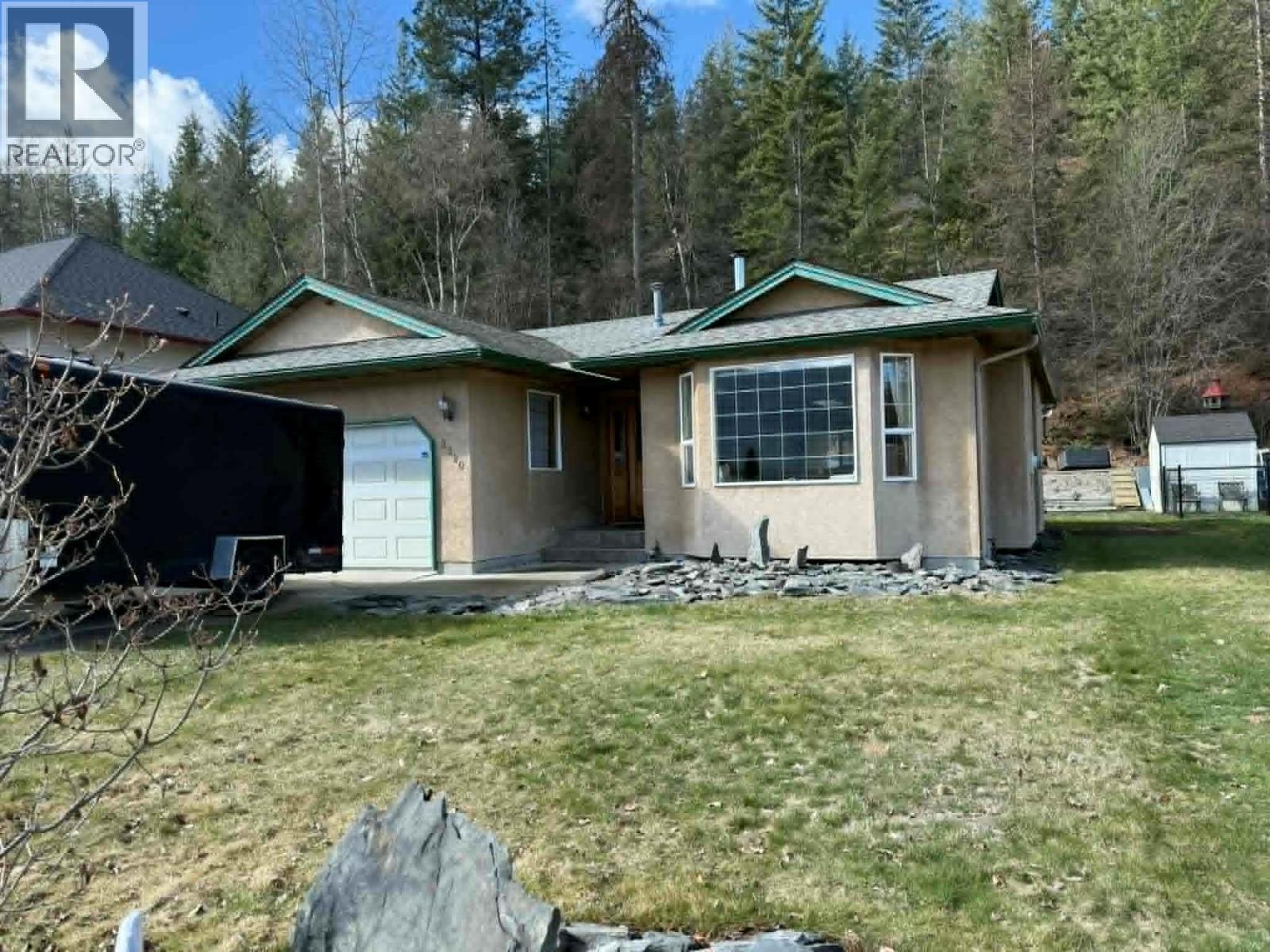  3320 14th Avenue, Castlegar