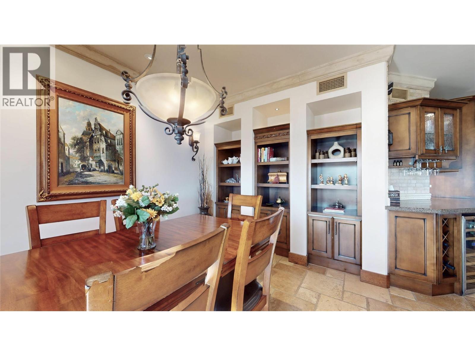 201 4200 Beach Avenue, Peachland