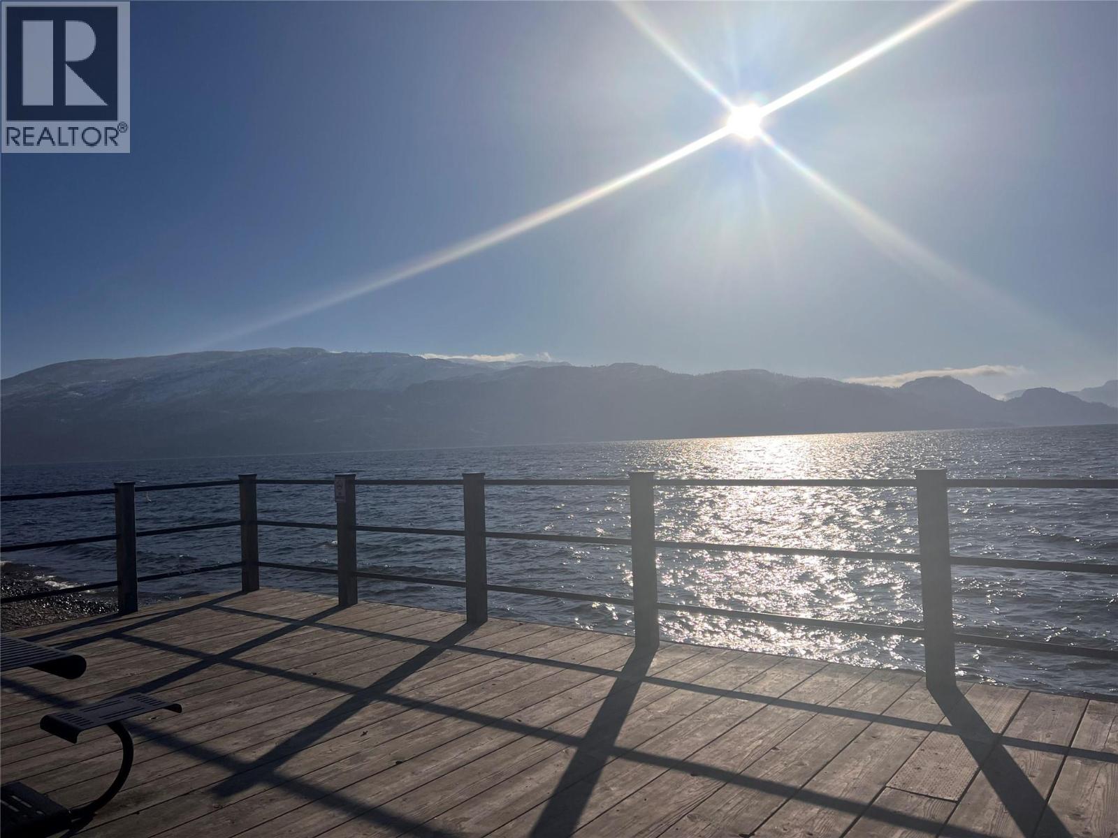 201 4200 Beach Avenue, Peachland