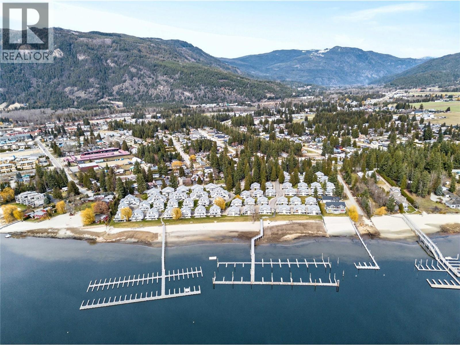 46 505 Poage Avenue, Sicamous